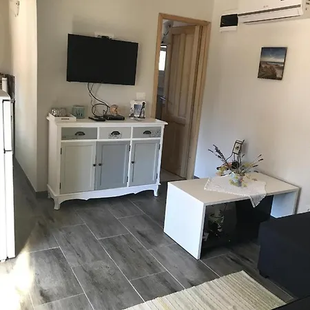 בית נופש Bungalow With Pool In - #124311 *